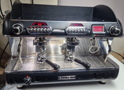Commercial coffee machine