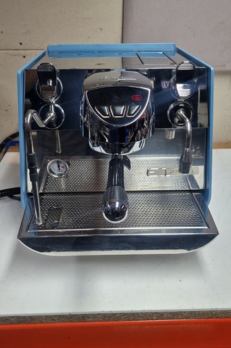 Commercial coffee machine