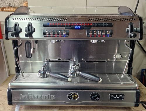 Commercial coffee machine - commercial, la